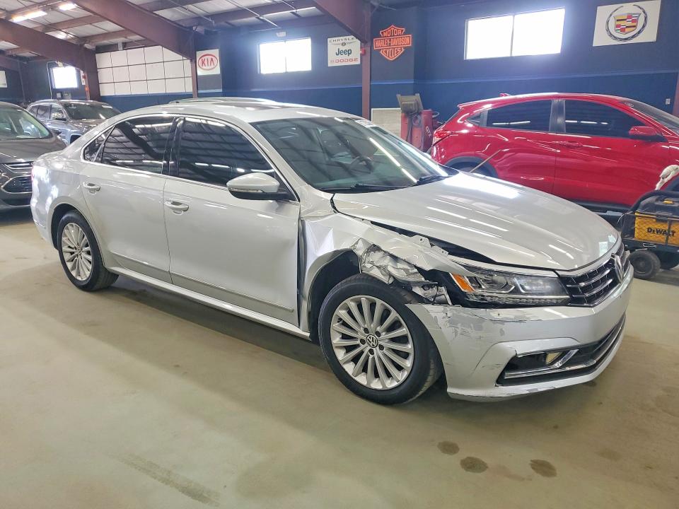 2016 Volkswagen Passat მანქანა იყიდება აუქციონზე, vin: 1VWBT7A36GC026433, აუქციონის ნომერი: 61705366