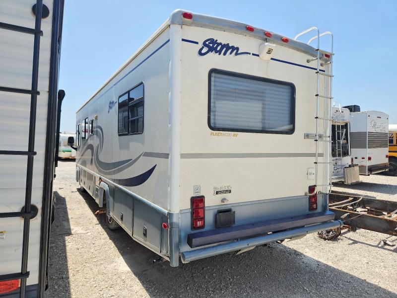 61898036 :رقم المزاد ، 5B4LP37J5Y3316521 vin ، 2000 Workhorse Custom Chassis Motorhome Chassis مزاد بيع