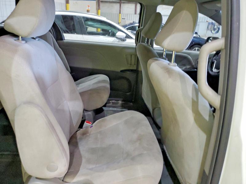 2019 Toyota Sienna მანქანა იყიდება აუქციონზე, vin: 5TDZZ3DC4KS988547, აუქციონის ნომერი: 60049226