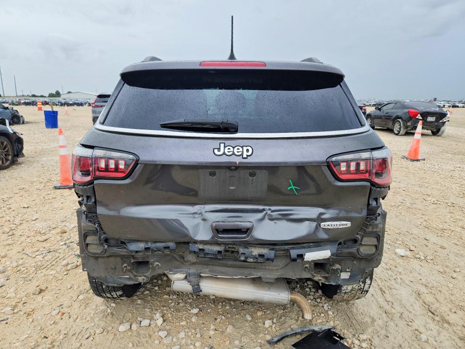 61174806 :رقم المزاد ، 3C4NJCBB5HT643008 vin ، 2017 Jeep Compass مزاد بيع