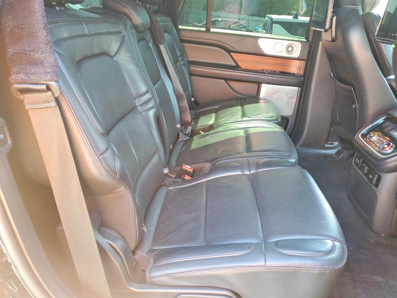 60254716 :رقم المزاد ، 5LMJJ2LT1KEL01054 vin ، 2019 Lincoln Navigator مزاد بيع