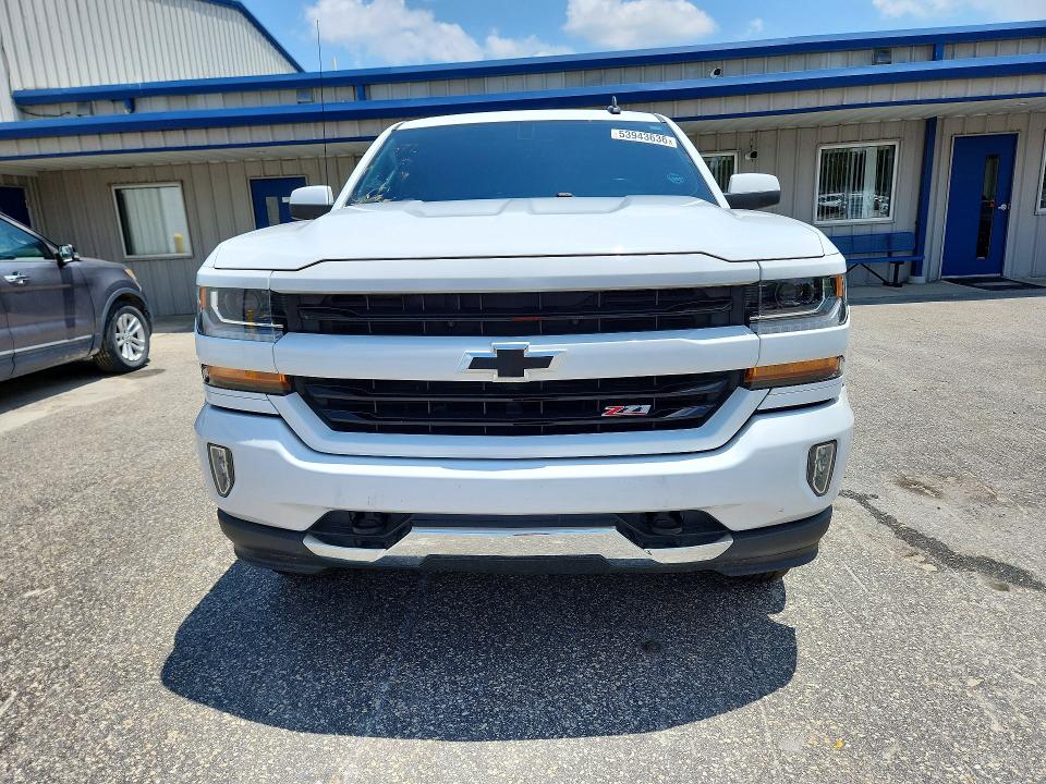 Продажа на аукционе авто 2018 Chevrolet Silverado, vin: 3GCUKREC5JG160469, номер лота: 53943636