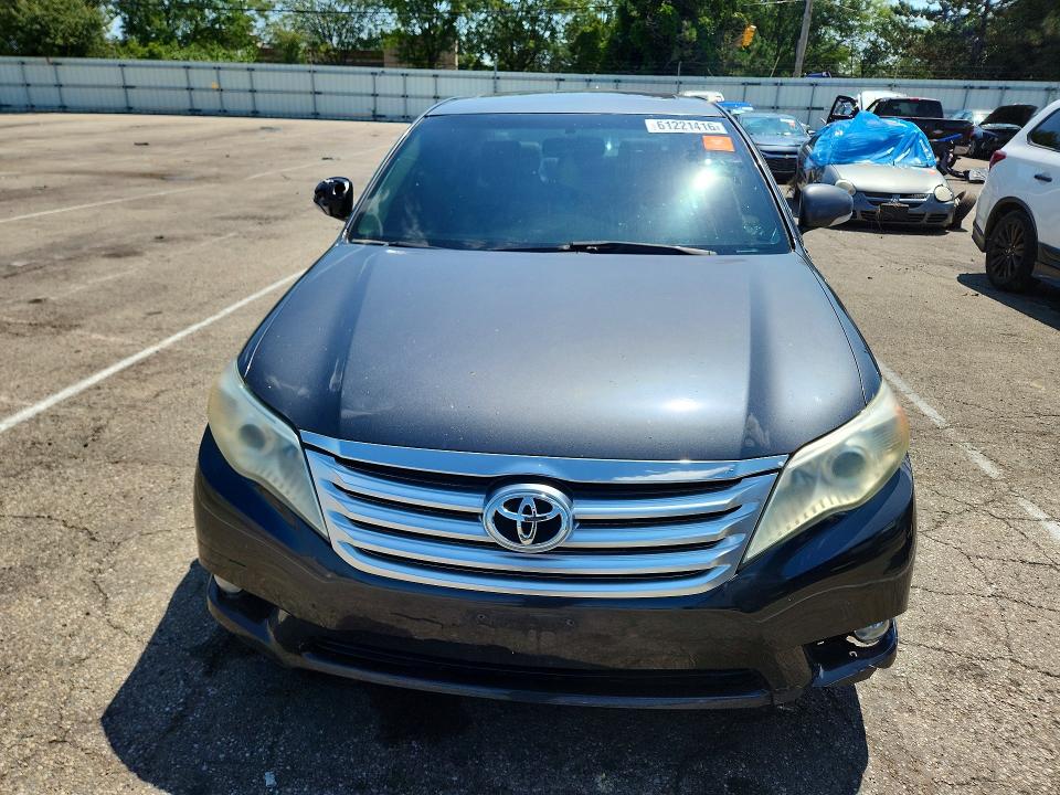 61221416 :رقم المزاد ، 4T1BK3DB0BU413060 vin ، 2011 Toyota Avalon مزاد بيع