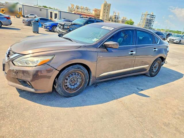 60675006 :رقم المزاد ، 1N4AL3AP8HC202190 vin ، 2017 Nissan Altima مزاد بيع