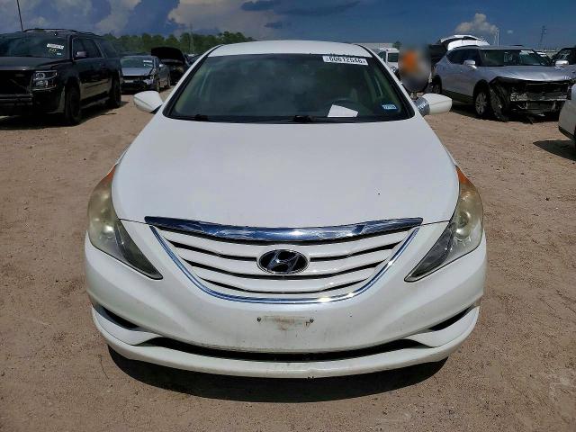 60612546 :رقم المزاد ، 5NPEB4AC2CH437473 vin ، 2012 Hyundai Sonata مزاد بيع