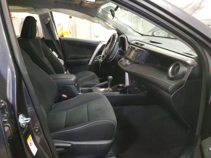 Продажа на аукционе авто 2017 Toyota Rav4, vin: JTMWFREV0HJ105483, номер лота: 61975956