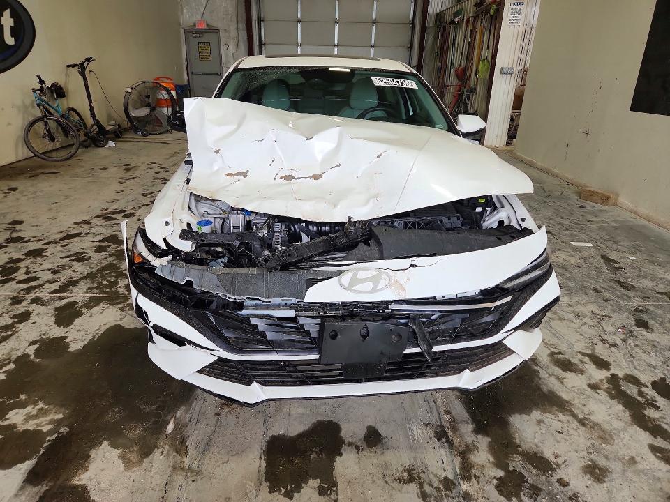 62504736 :رقم المزاد ، KMHLP4DG1SU033085 vin ، 2025 Hyundai Elantra مزاد بيع