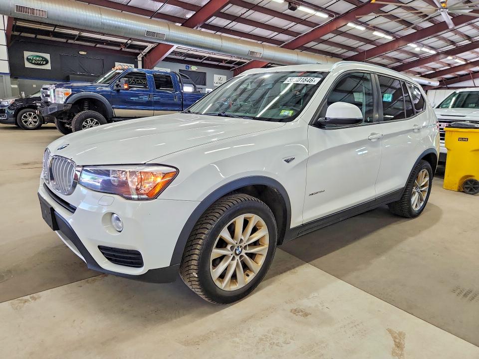 59601846 :رقم المزاد ، 5UXWY3C57F0E95559 vin ، 2015 Bmw X3 مزاد بيع
