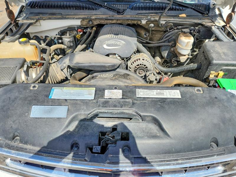 2001 Chevrolet Suburban მანქანა იყიდება აუქციონზე, vin: 3GNFK16T11G179617, აუქციონის ნომერი: 60829916