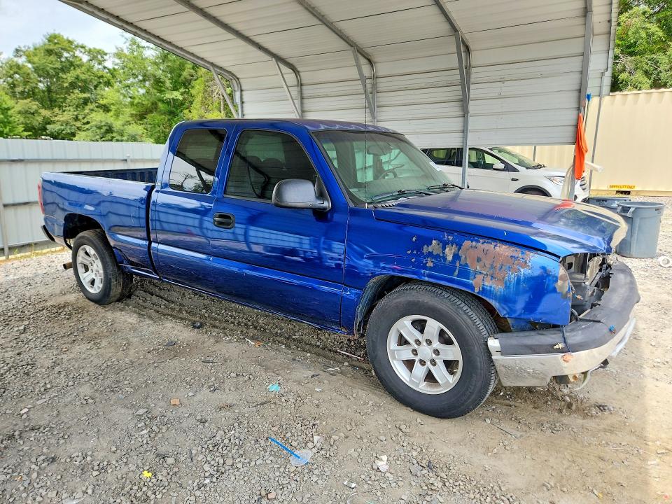 2003 Chevrolet Silverado მანქანა იყიდება აუქციონზე, vin: 2GCEC19V631251857, აუქციონის ნომერი: 61920416