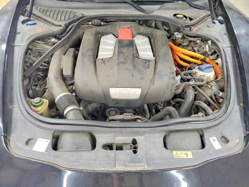 60195216 :رقم المزاد ، WP0AD2A77GL040584 vin ، 2016 Porsche Panamera مزاد بيع