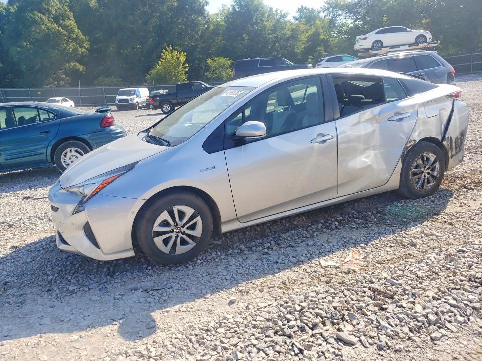 62913756 :رقم المزاد ، JTDKBRFU3J3072599 vin ، 2018 Toyota Prius مزاد بيع