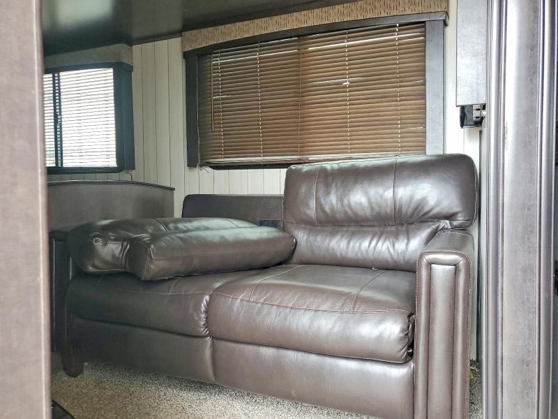 Продажа на аукционе авто 2018 Keystone Sunset Trail, vin: 4YDT33629J5353112, номер лота: 59840546