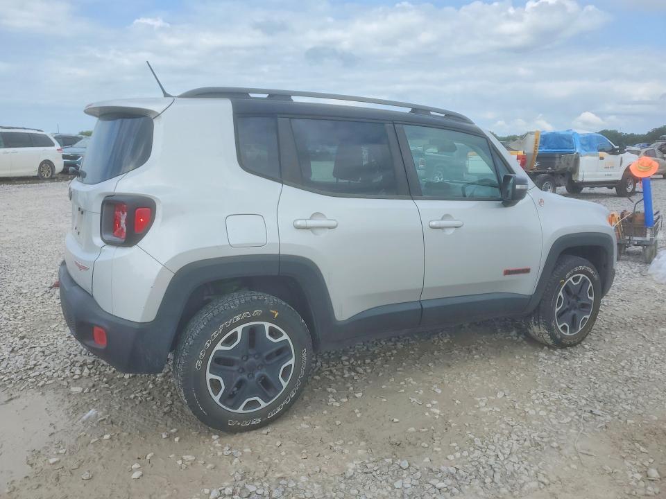 2015 Jeep Renegade მანქანა იყიდება აუქციონზე, vin: ZACCJBCT0FPB70017, აუქციონის ნომერი: 60795606