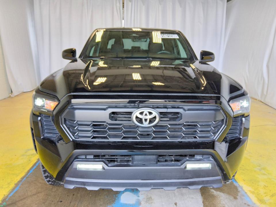 Продажа на аукционе авто 2025 Toyota Tacoma, vin: 3TMLB5JN4SM107695, номер лота: 61421236