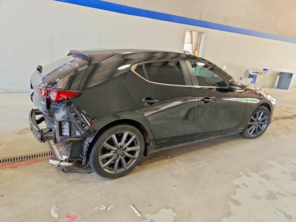 Продажа на аукционе авто 2023 Mazda 3, vin: JM1BPALM8P1613593, номер лота: 60006876