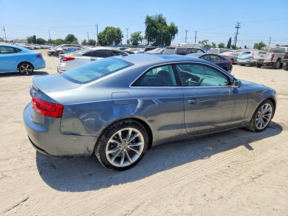 Продажа на аукционе авто 2013 Audi A5, vin: WAULFAFR1DA001419, номер лота: 60494446