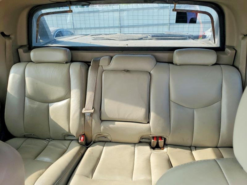 60220046 :رقم المزاد ، 3GNEC12Z55G207038 vin ، 2005 Chevrolet Avalanche مزاد بيع