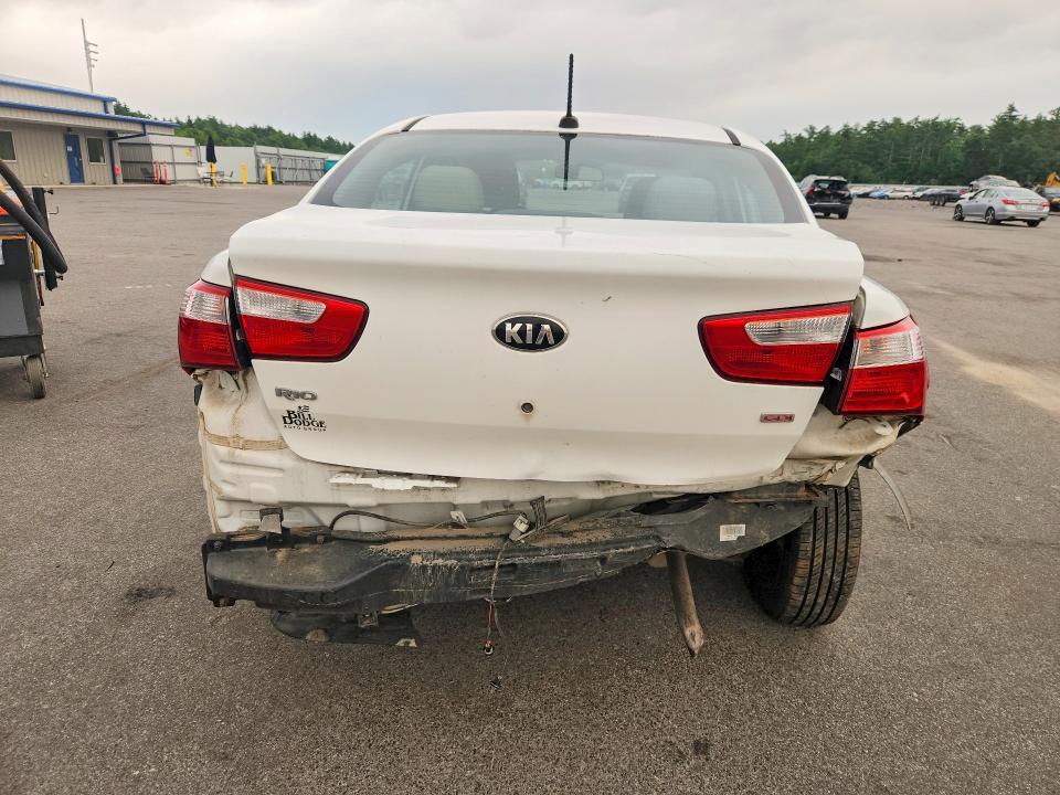 60812926 :رقم المزاد ، KNADM4A31G6659814 vin ، 2016 Kia Rio مزاد بيع