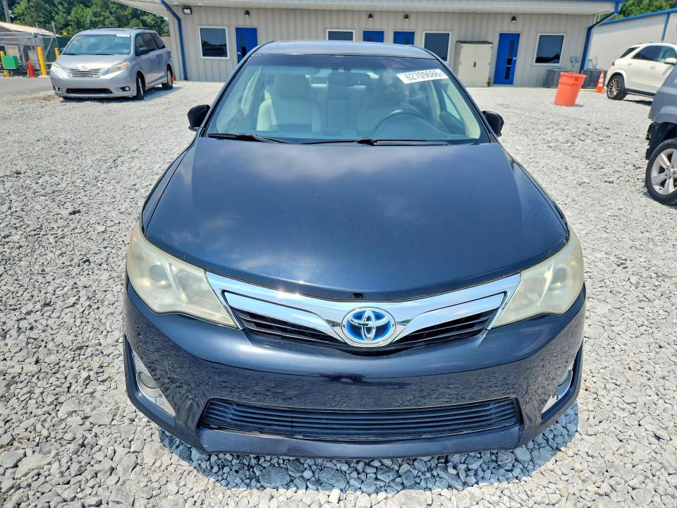 2013 Toyota Camry Hybrid მანქანა იყიდება აუქციონზე, vin: 4T1BD1FK4DU069134, აუქციონის ნომერი: 62709686