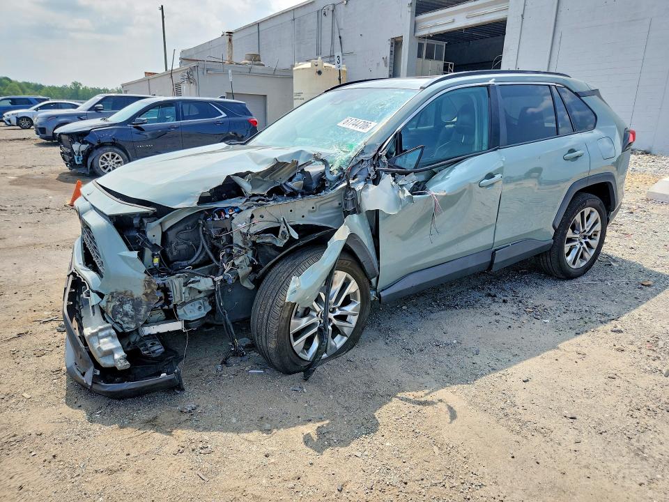 Auction sale of the 2020 Toyota Rav4, vin: 2T3A1RFV2LW118236, lot number: 61744706