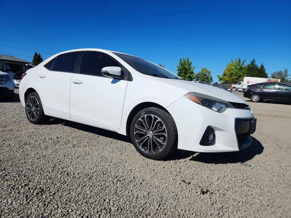 62625596 :رقم المزاد ، 5YFBURHE5EP027113 vin ، 2014 Toyota Corolla مزاد بيع
