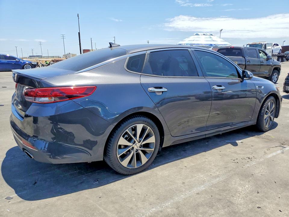 Aukcja sprzedaży 2018 Kia Optima, vin: 5XXGT4L38JG253828, numer aukcji: 61807946