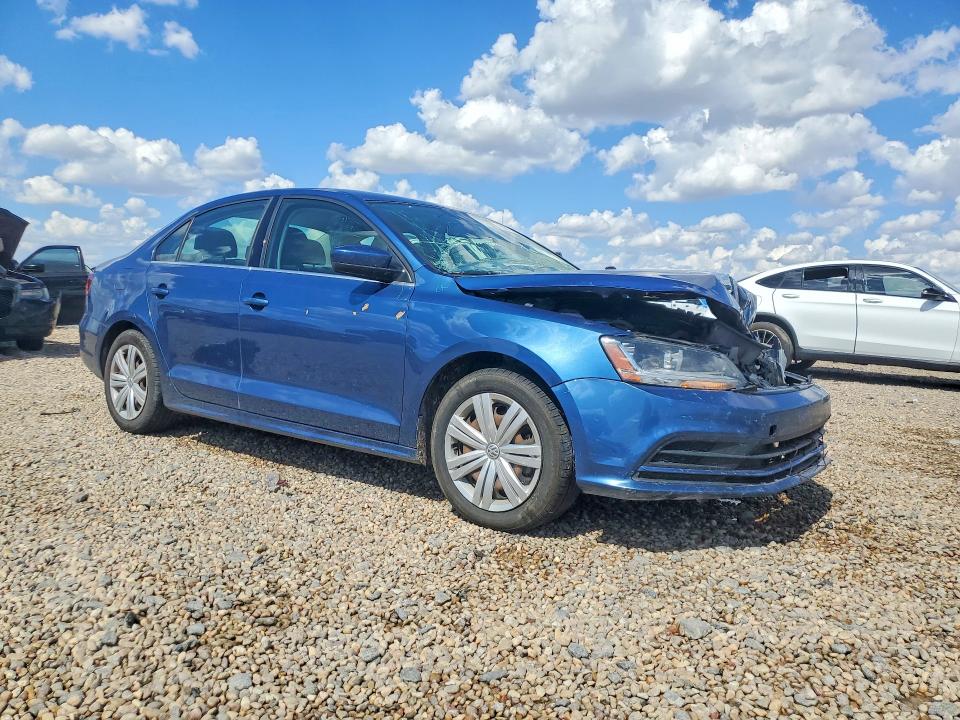 60713006 :رقم المزاد ، 3VW2B7AJ2HM332255 vin ، 2017 Volkswagen Jetta مزاد بيع