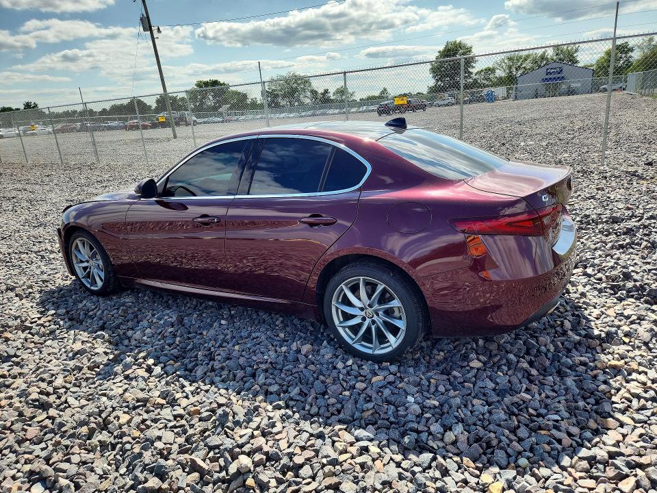 62466356 :رقم المزاد ، ZARFAEDN1H7561231 vin ، 2017 Alfa Romeo Giulia مزاد بيع