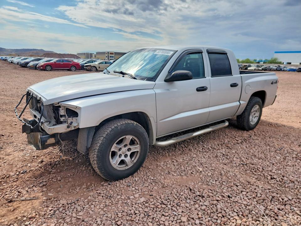 60700866 :رقم المزاد ، 1D7HW48N15S225442 vin ، 2005 Dodge Dakota مزاد بيع