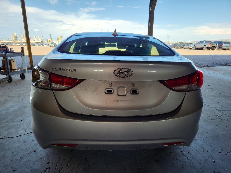 2013 Hyundai Elantra მანქანა იყიდება აუქციონზე, vin: KMHDH4AE7DU895038, აუქციონის ნომერი: 60527966