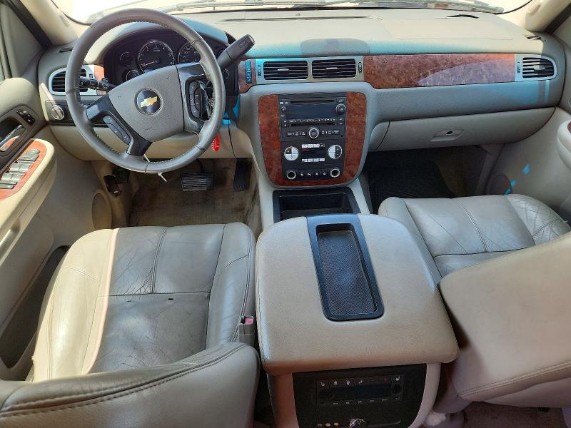2007 Chevrolet Suburban მანქანა იყიდება აუქციონზე, vin: 1GNFK16377J181153, აუქციონის ნომერი: 61964586