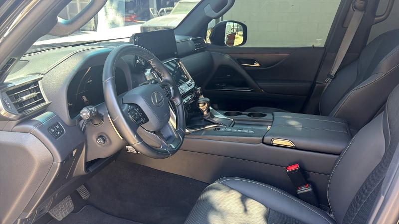 Продажа на аукционе авто 2024 Lexus Lx 600, vin: JTJGB7CX5R4065214, номер лота: 60889276