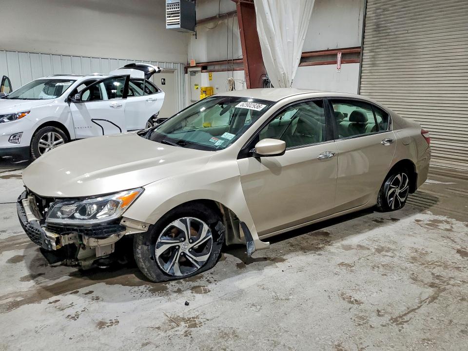Auction sale of the 2017 Honda Accord, vin: 1HGCR2F38HA177323, lot number: 62902936