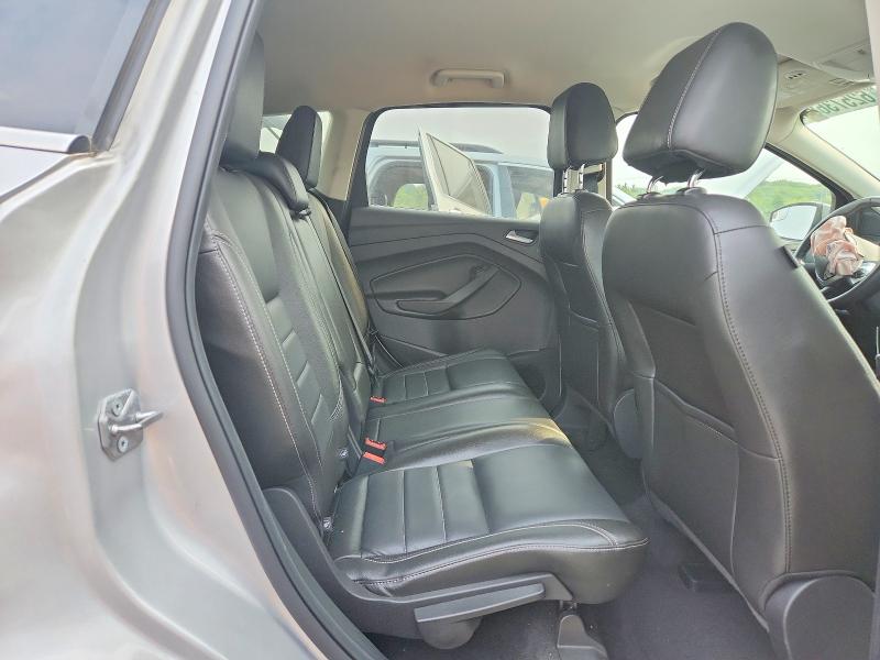 62573686 :رقم المزاد ، 1FMCU0JX3GUA18178 vin ، 2016 Ford Escape مزاد بيع