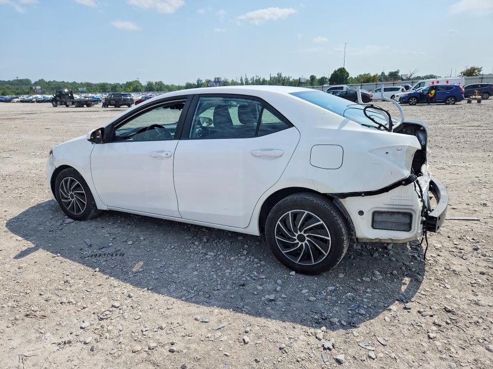 Продажа на аукционе авто 2018 Toyota Corolla, vin: 2T1BURHEXJC005330, номер лота: 62702336