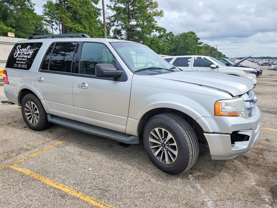 Продажа на аукционе авто 2015 Ford Expedition, vin: 1FMJU1HT5FEF20974, номер лота: 61055316