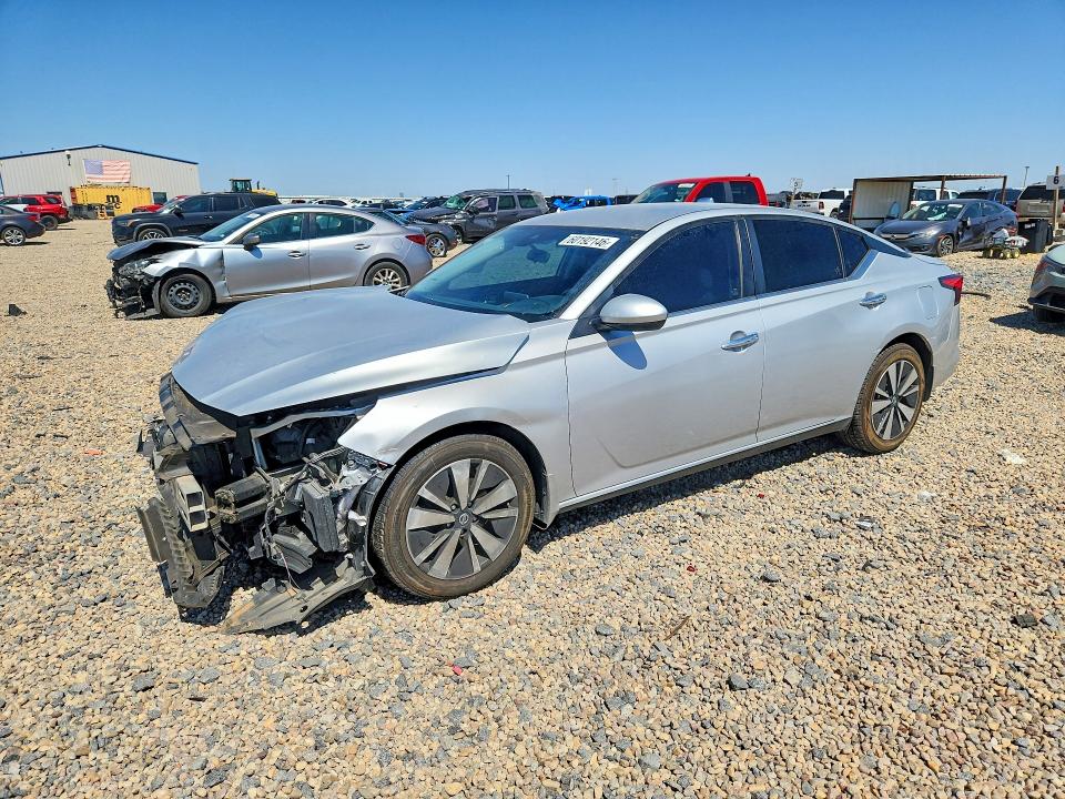 60192146 :رقم المزاد ، 1N4BL4DW2MN316200 vin ، 2021 Nissan Altima مزاد بيع