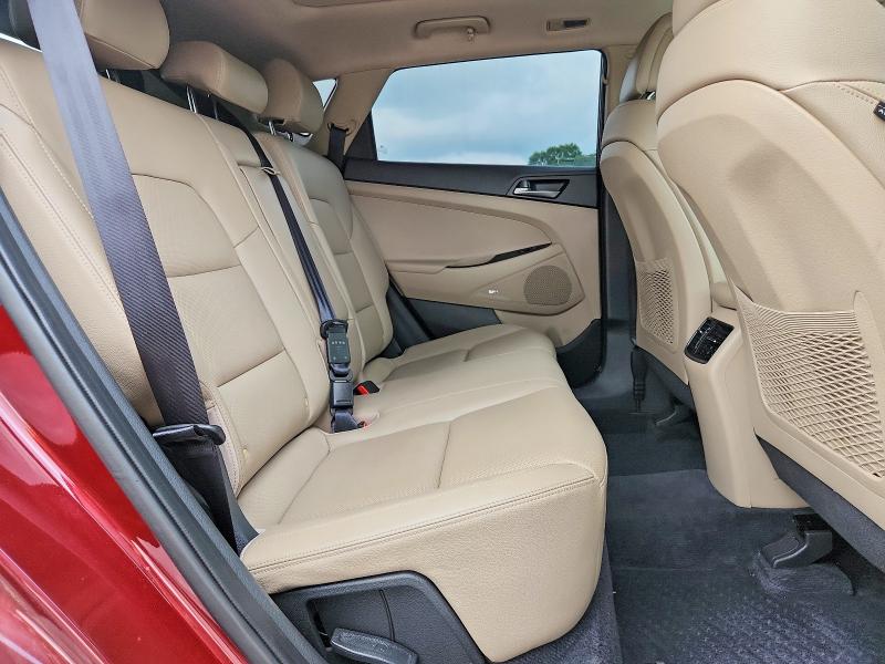 59888346 :رقم المزاد ، KM8J3CA23JU608937 vin ، 2018 Hyundai Tucson مزاد بيع