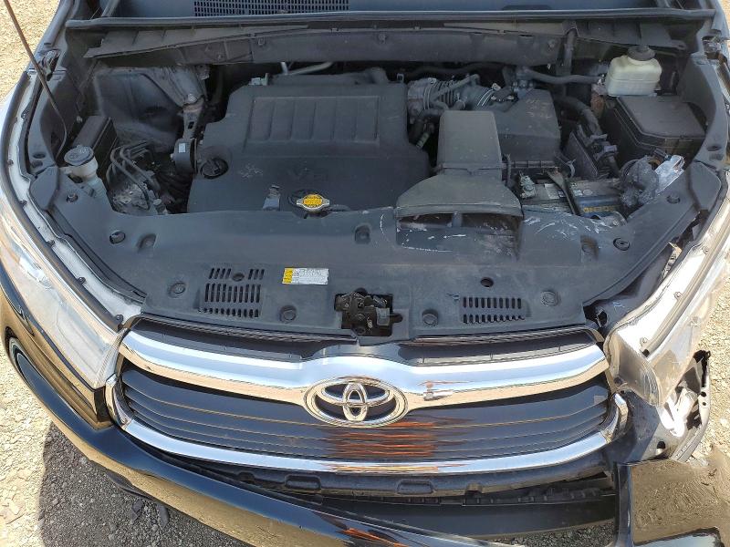 58889136 :رقم المزاد ، 5TDDKRFH9FS163295 vin ، 2015 Toyota Highlander مزاد بيع