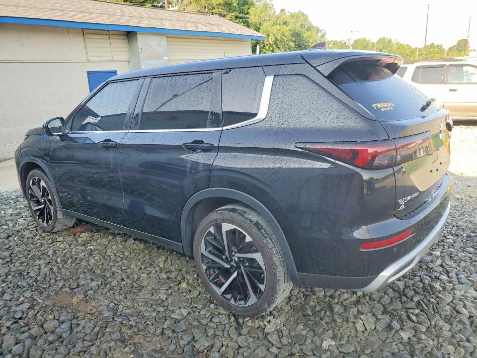 61312756 :رقم المزاد ، JA4J4UA8XNZ064774 vin ، 2022 Mitsubishi Outlander مزاد بيع