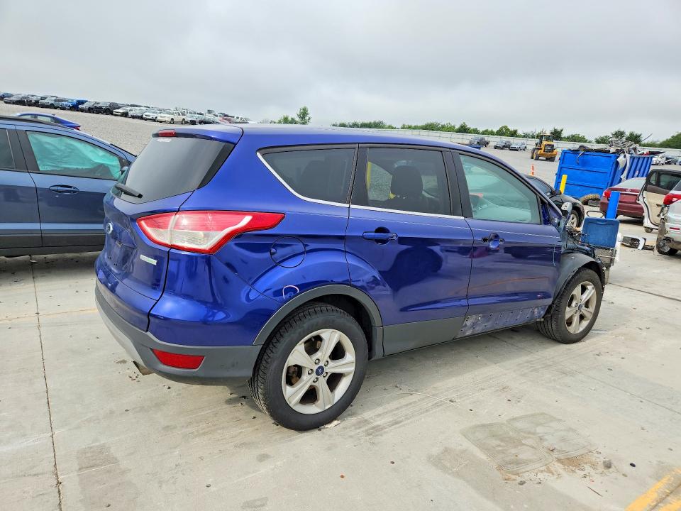 Продажа на аукционе авто 2016 Ford Escape, vin: 1FMCU0G98GUA98294, номер лота: 61395576