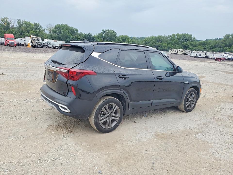 Продаж на аукціоні авто 2023 Kia Seltos, vin: KNDEUCAA8P7398420, номер лоту: 61906536