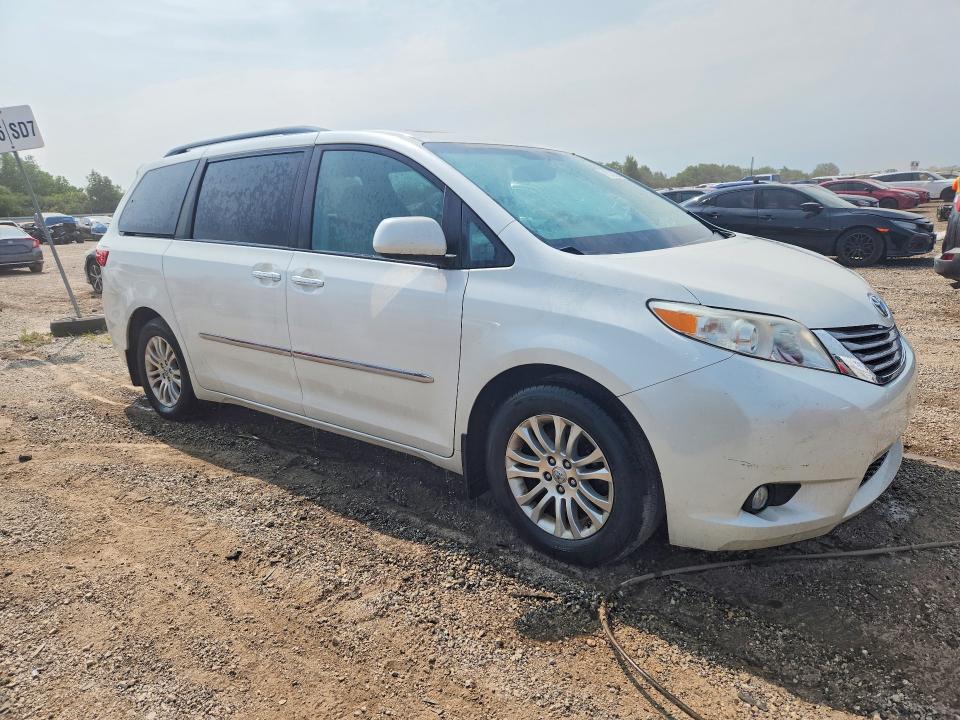 Aukcja sprzedaży 2017 Toyota Sienna, vin: 5TDYZ3DC6HS827976, numer aukcji: 61533256
