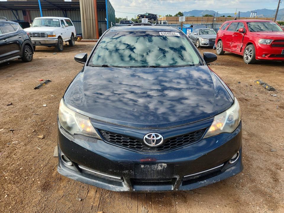 63046566 :رقم المزاد ، 4T1BF1FK6CU153691 vin ، 2012 Toyota Camry مزاد بيع
