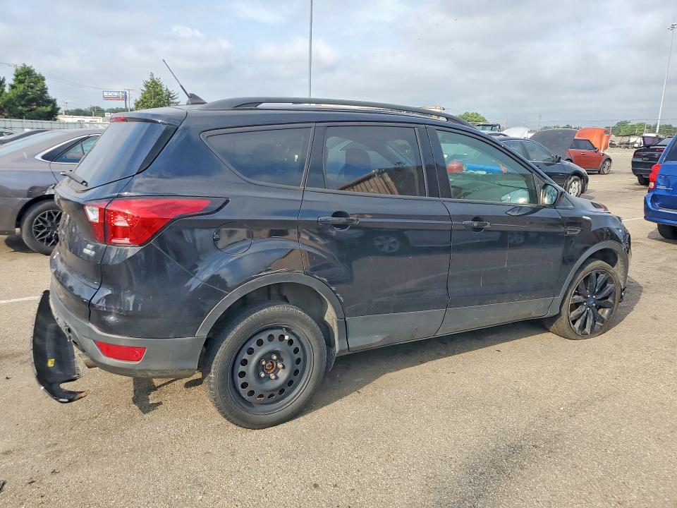 Продаж на аукціоні авто 2019 Ford Escape, vin: 1FMCU9GD6KUA73184, номер лоту: 59870716