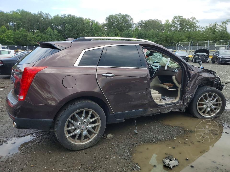 61997696 :رقم المزاد ، 3GYFNFE37FS530074 vin ، 2015 Cadillac Srx مزاد بيع