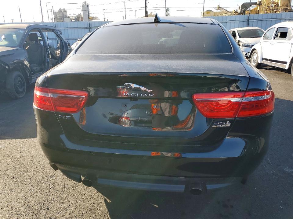 2017 Jaguar Xe მანქანა იყიდება აუქციონზე, vin: SAJAJ4BV8HCP14987, აუქციონის ნომერი: 62630826