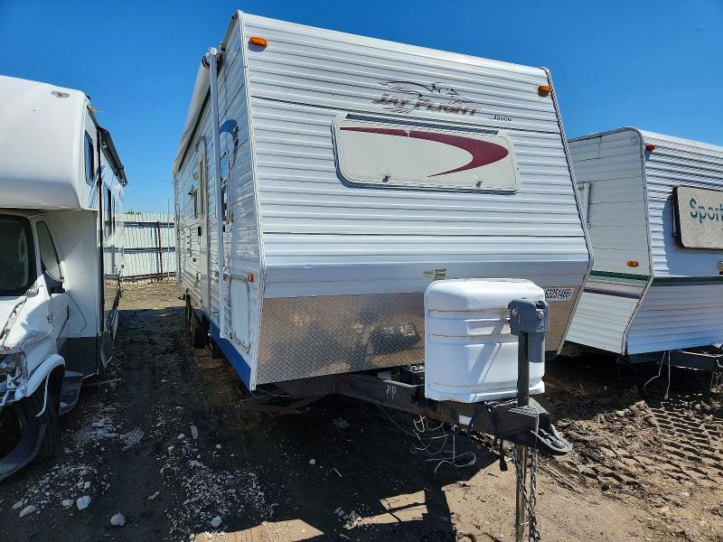 63251466 :رقم المزاد ، 1UJBJ02R251EM0405 vin ، 2005 Jayco Jay Jay Flight مزاد بيع