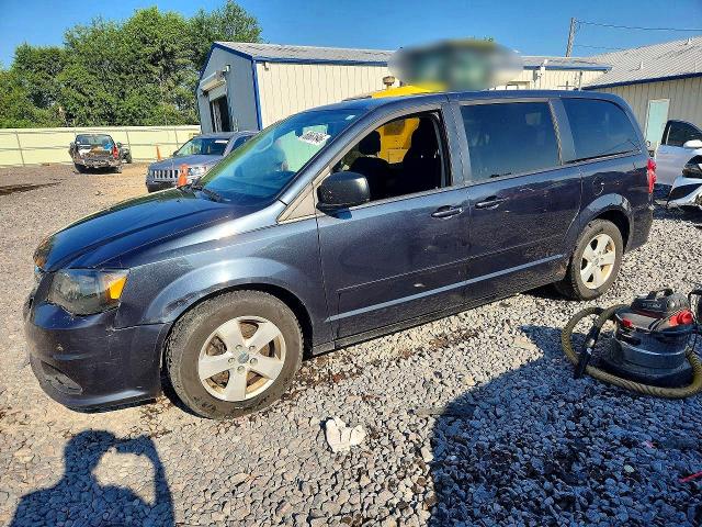 60661646 :رقم المزاد ، 2C4RDGBG8DR618581 vin ، 2013 Dodge Grand Caravan مزاد بيع